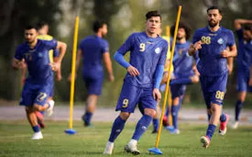 مهاجم استقلال مورد غضب فکری قرار گرفت
