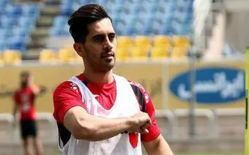 داستان های عجیب ستاره 28 ساله پرسپولیس/ چقدر از خودت عقب افتادی پسر!