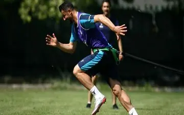 چشم‌ رحمتی به مهاجم آبی‌ها/ آرمان در راه نساجی