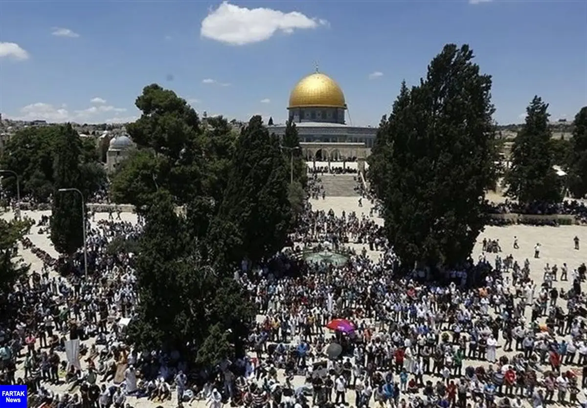 سرازیر شدن ده‌ها هزار فلسطینی به سمت مسجدالاقصی در اولین جمعه ماه رمضان