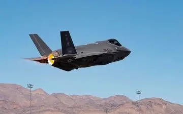 تمرین پرتاب بمب اتمی از سوی جنگنده‌های «اف-35» نیروی هوایی آمریکا