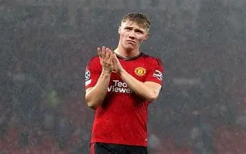 توافق اولیه میلان و منچستریونایتد برای بازگشت هویلون به سری A