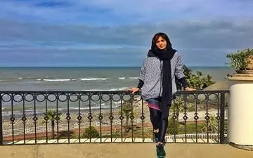 تیپ متفاوت پریناز ایزدیار در ویلای شمال! + عکس