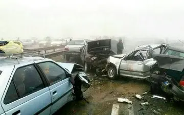 تصادف زنجیره‌ای در آزاده راه زنجان - قزوین 