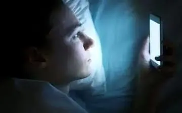 بلایی که صفحه نمایش موبایل بر سر چشم می‌آورد