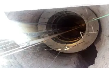 پس از ۸۱ ساعت عملیات؛ پیکر مقنی گرمساری از چاه خارج شد