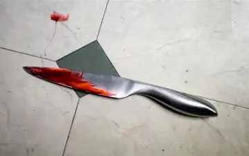 قتل هولناک مرد جوان با ضربه چاقو در بوستان شرق تهران 