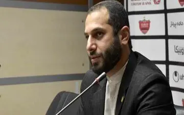 حسین‌پور: پرتاب کنندگان نارنجک، عکس‌ها با لباس و شال سپاهان را تایید کردند