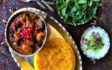 طرز تهیه خورش آلو شوشتری؛ غذای مجلسی و خوش‌طعمی از جنوب ایران