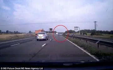 عاقبت رانندگی با سرعت زیاد در اتوبان+فیلم