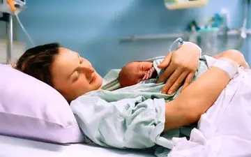 خطرات زایمان طبیعی بعد زایمان سزارین