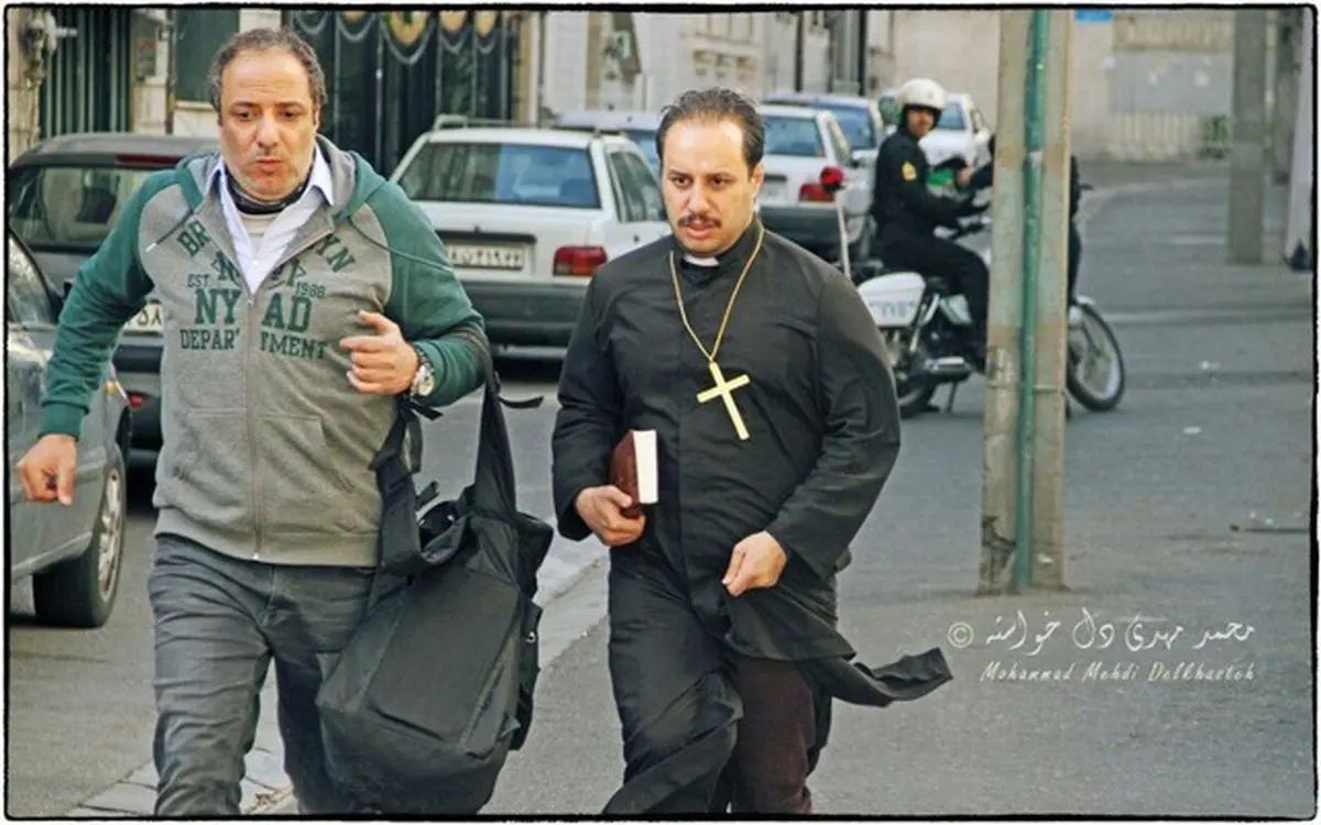جواد عزتی در لباس کشیشان مسیحی!/عکس