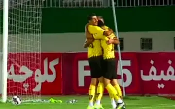 شروع طوفانی سپاهان در برابر شمس آذر با گل کاوه رضایی + ویدئو