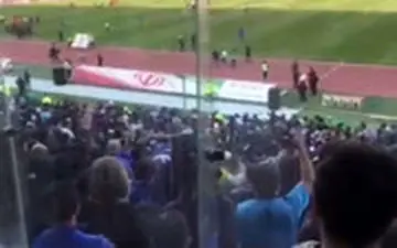 هواداران: رحمتی حیا کن، استقلالو رها کن!