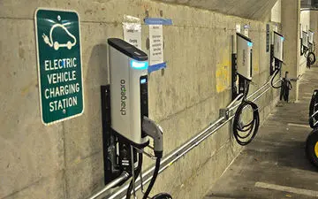 ساخت سریع ترین شارژر خودروی الکتریکی