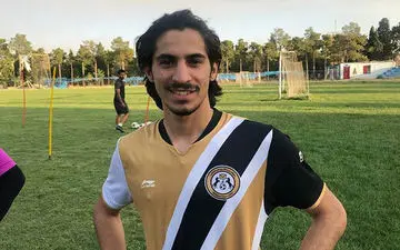 شادی به سبک فرهاد مجیدی در لیگ یک+عکس