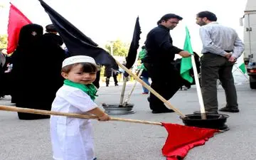 مراسم شیرخوارگان حسینی در همدان به روایت تصویر

