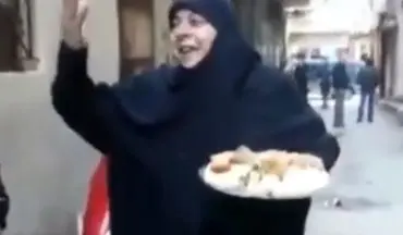  مادر شهیدی که برای شهادت فرزندش شیرینی پخش کرد