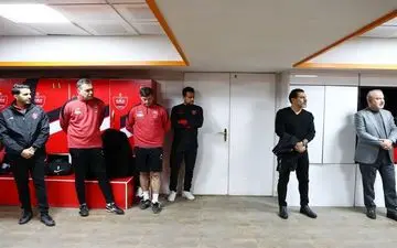 معارفه کریم باقری در تمرین سرخپوشان با حضور درویش
