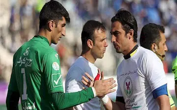 واکنش علی کریمی به جنجال رحمتی و بیرانوند + عکس