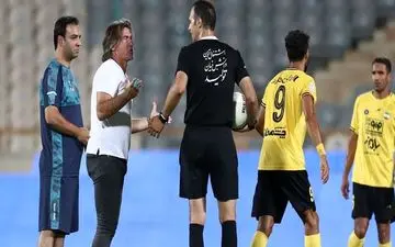 باشگاه استقلال به داور بازی با سپاهان اعتراض کرد