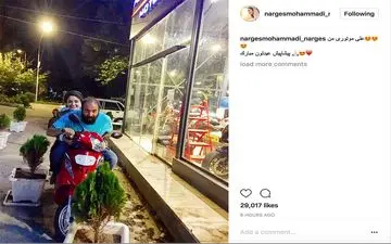 موتورسواری نرگس محمدی و همسرش + عکس