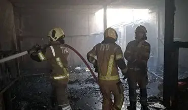 آتش‌سوزی برج مسکونی در تهران؛ ۷۰ نفر نجات یافتند