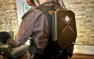 اسکیت بازی با کوله پشتی چند منظوره+فیلم