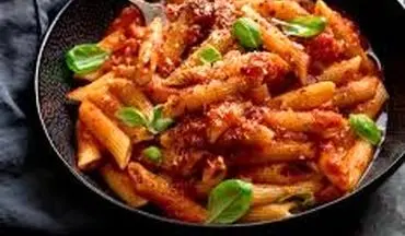 طرز تهیه یک غذای همه پسند|  پنه با سس گوجه فرنگی 