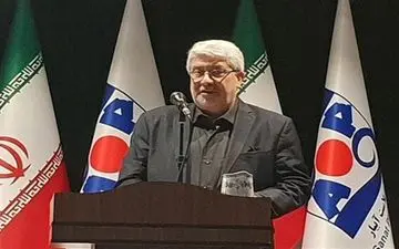 فاصله بین ملت و سه قوه باید از بین برود