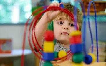 اوتیسم را جدی بگیرید| در مورد بیماری اوتیسم چه می دانید؟