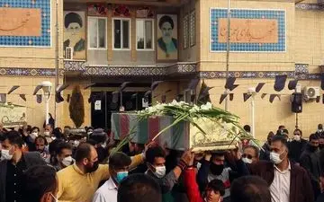  آئین تجدید میثاق با شهدای گمنام در شهرداری سمنان برگزار شد 