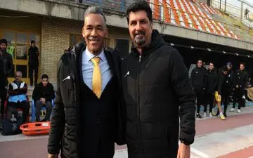 
مورایس: پیکان نظم دفاعی خوبی داشت/ نمی‌توانم درباره نقل و انتقالاتمان صحبت کنم
