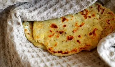 طرز تهیه نان سیب‌ زمینی سنتی؛ غذای خوشمزه و ساده با تابه