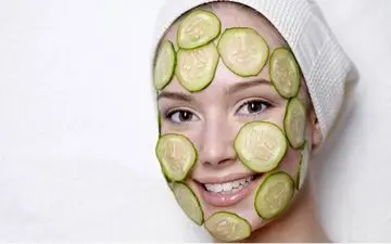 ۴ ماسک خانگی که پوست شما را در تابستان خنک نگه می‌دارد
