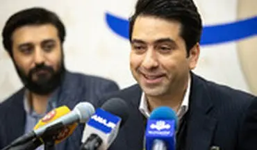  آوازخوانی محمد معتمدی در نشست خبری