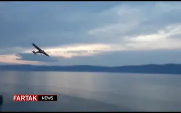 لحظه سقوط هواپیمایی با چهار سرنشین به داخل دریاچه + فیلم