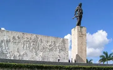 معرفی آرامگاه چه گوارا در کوبا