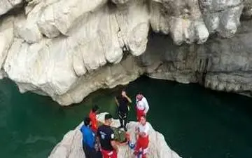 کشف جسد مرد ۴۰ ساله در رودخانه کرج