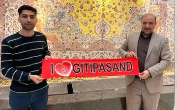 کریمی قراردادش را با گیتی پسند تمدید کرد