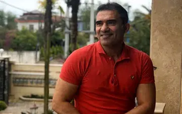 پرسپولیسی‌های بزرگ، ناگهان استقلالی شدند/ آبی ها عابدزاده را در ویلا مخفی کردند/ بیرانوند گفت من استقلالی‌ام!
