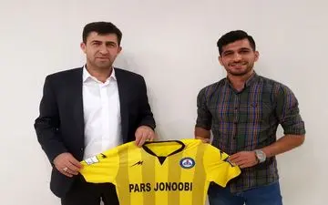 هافبک پارس جنوبی یک سال دیگر ماندنی شد