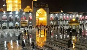 امشب؛ باران پاییزی در حرم مطهر امام رضا(ع) + عکس