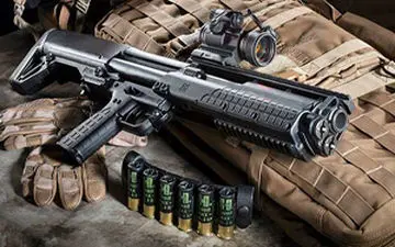 لگد زدن اسلحه هنگام شلیک گلوله + فیلم 