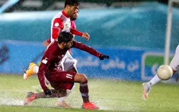 فنونی‌زاده:تمرکز بازیکنان باید روی لیگ برتر باشد 