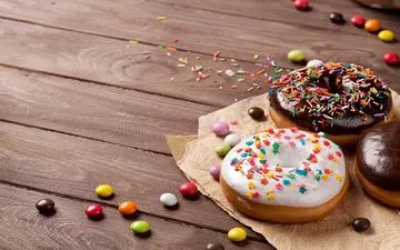 وقتی گرسنه اید خوردن این خوراکی ها ممنوع