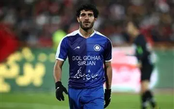  بهنام برزای مهاجمی در نقش دفاع راست