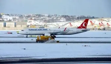
تعطیلی صدها پرواز بخاطر بارش برف در استانبول