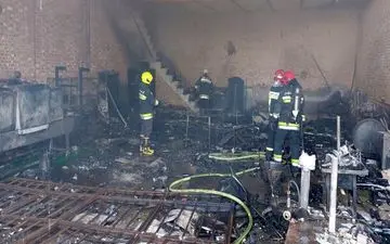 حریق گسترده کارگاه شارژ سیلندرگاز در جاده خاوران