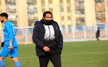  معدنچی: استقلالی‌ها به جای صحبت درمورد حریف حواس‌شان به خودشان باشد تا شاید بعد از سال‌ها بتوانند قهرمان شوند